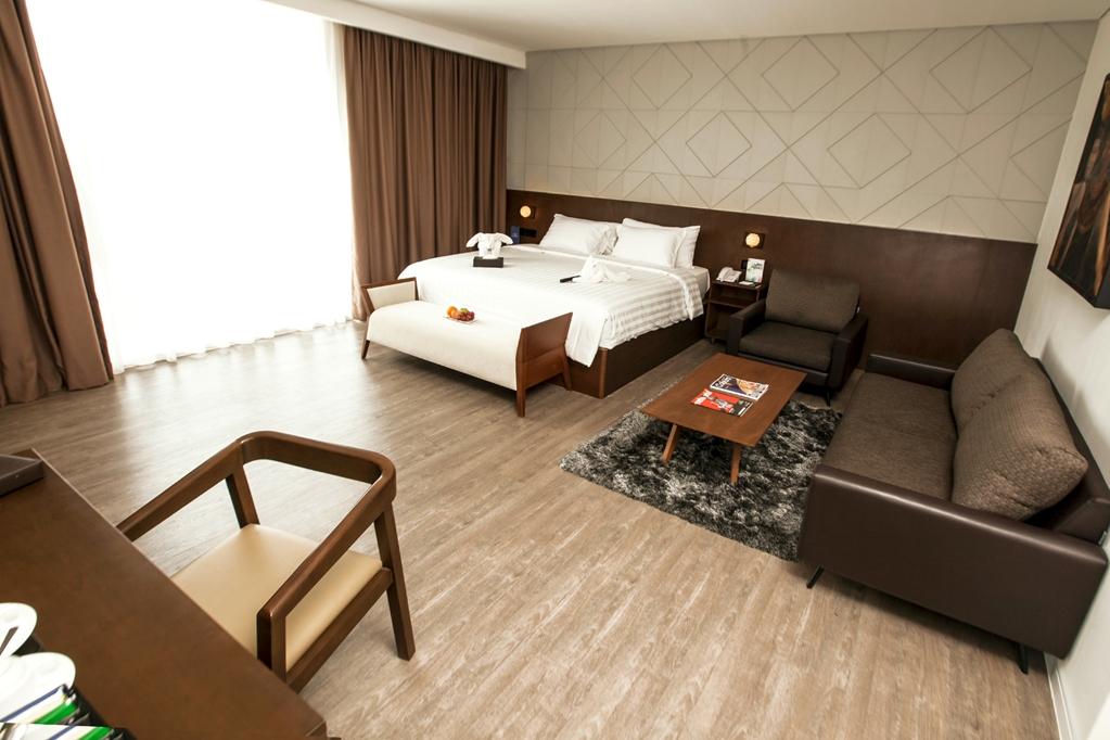 Hotel Golden Tulip 4*