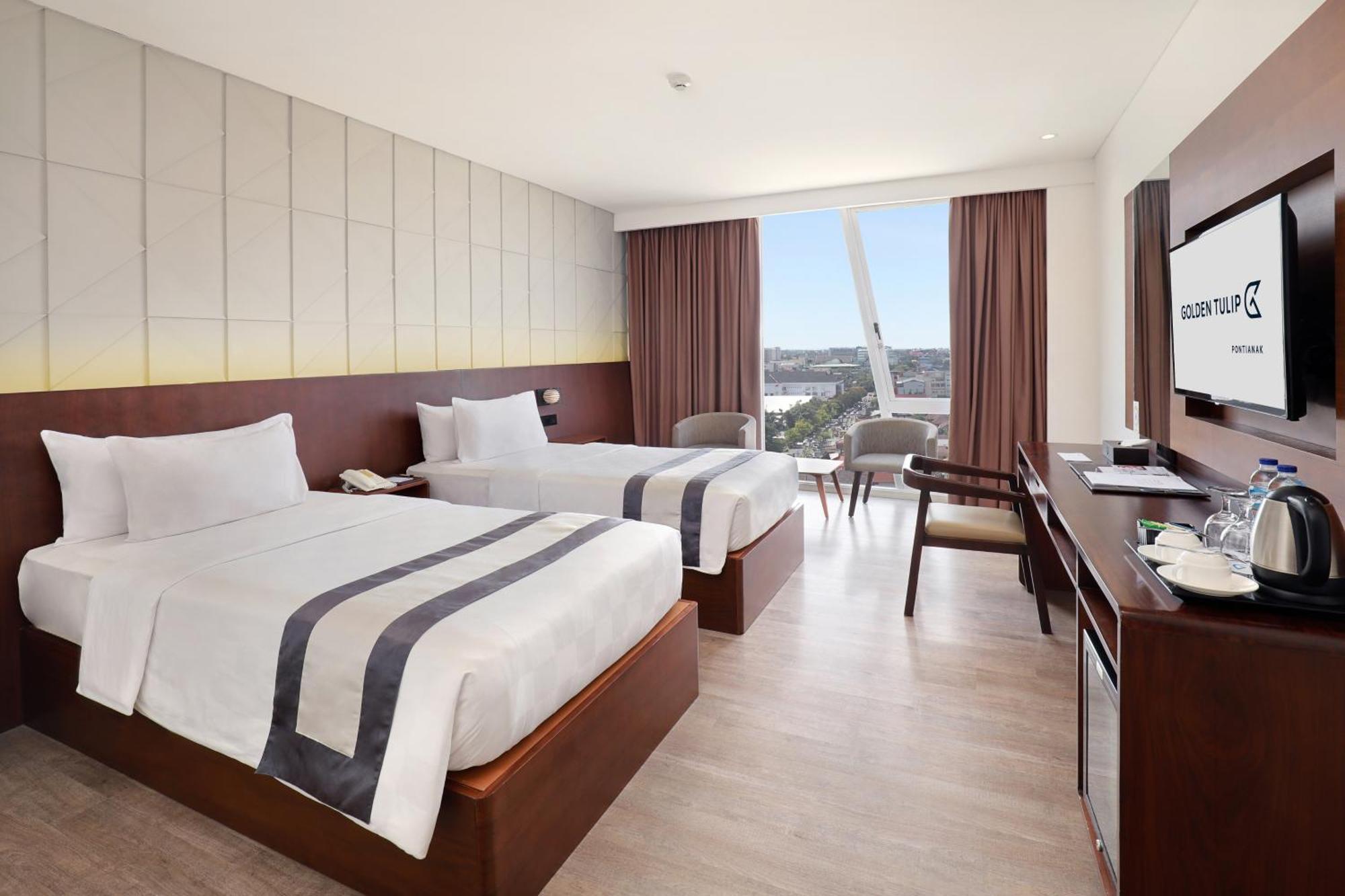 Golden Tulip 4*